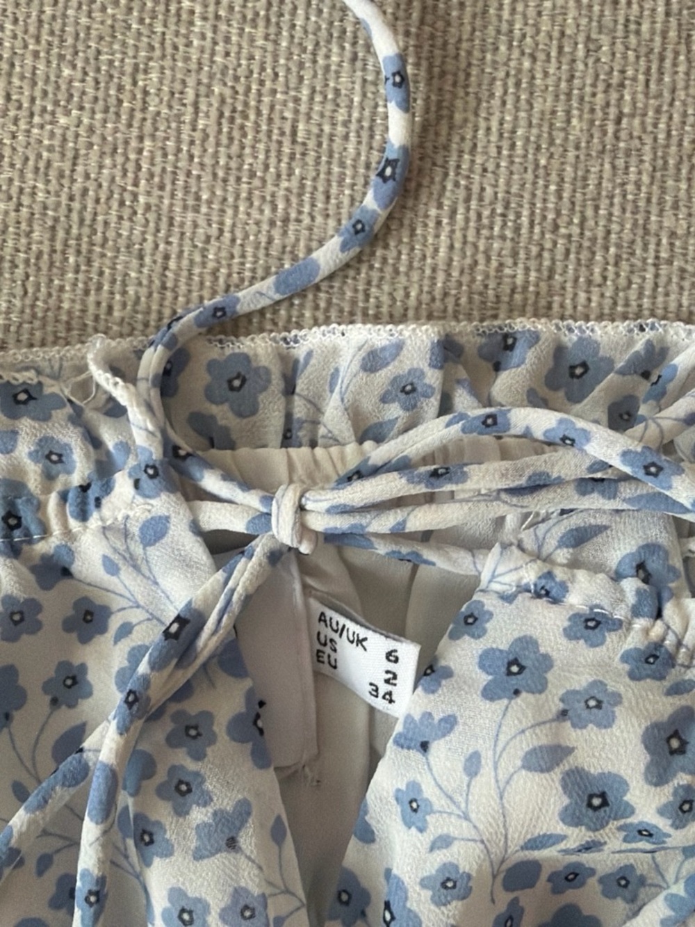 Princess Polly Blue Floral Smocked Crop Top - Picture 4 of 4